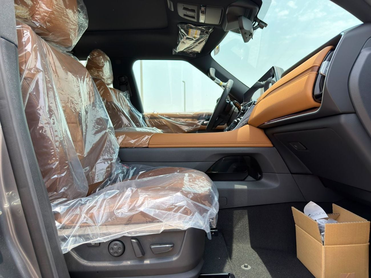 نيسان باترول LE PLATINUM CITY LE PLATINUM 3.5L Petrol V6 2026 Export Price @ 368,000 AED