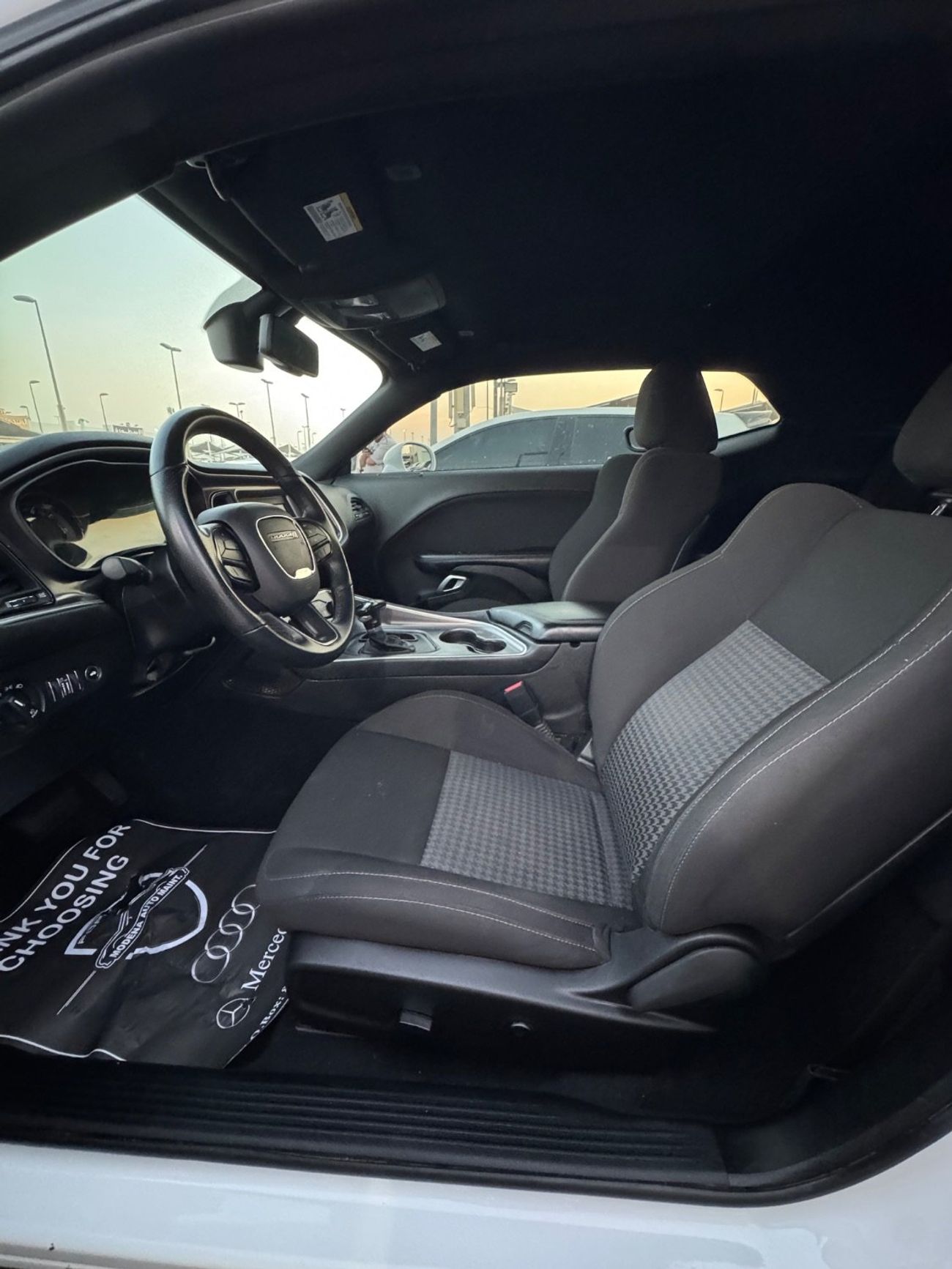 Dodge Challenger SXT Plus 3.6L