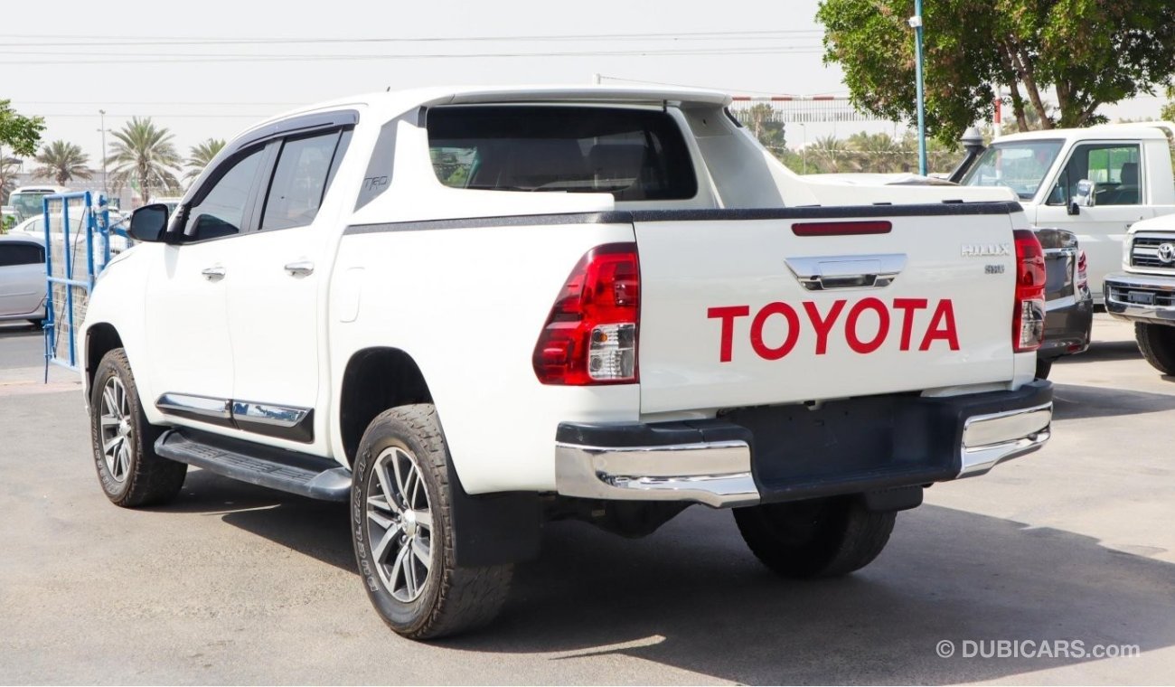 Toyota Hilux SR5 2.8 diesel Auto low kms as new