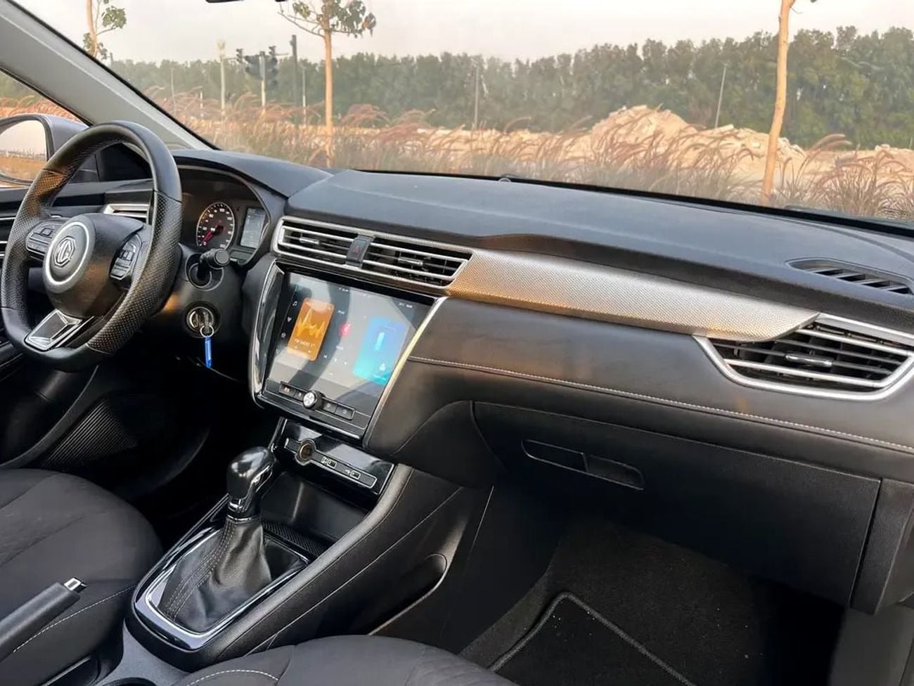 أم جي 5 LUX MG 5 2025 مواصفات خليجية