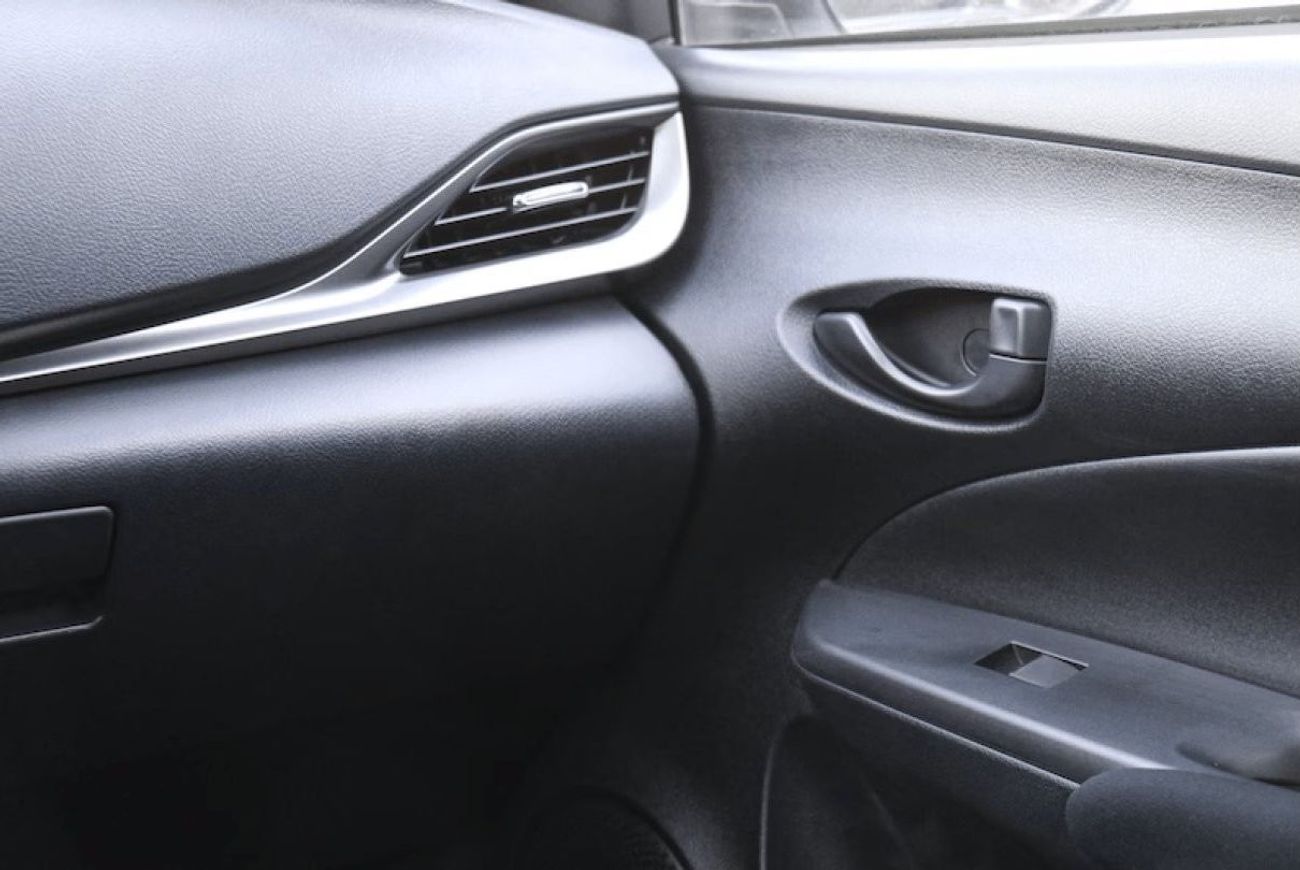 Toyota Yaris TOYOTA YARIS 1.3L