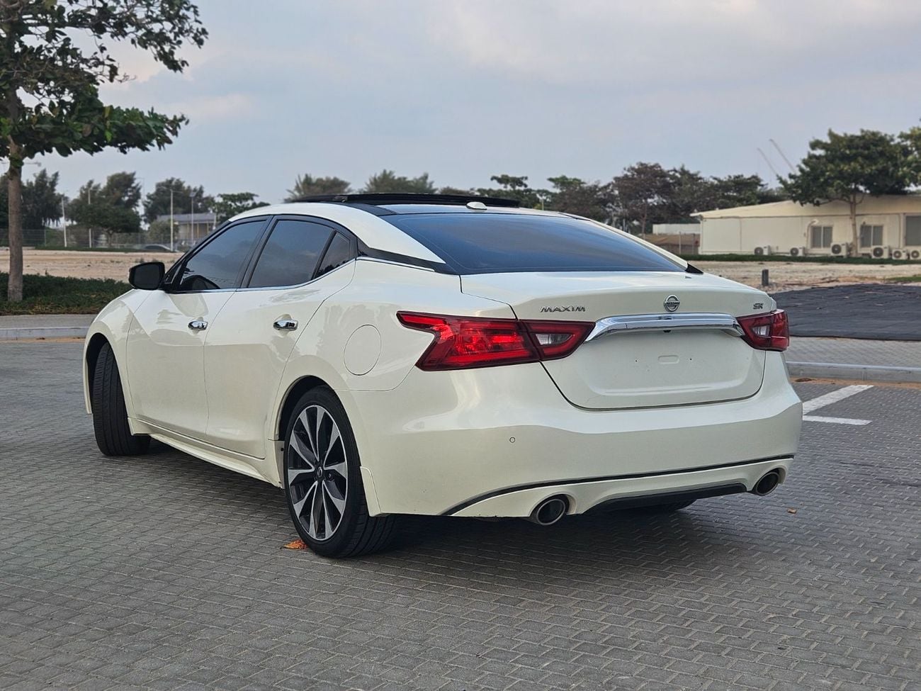 Nissan Maxima SR