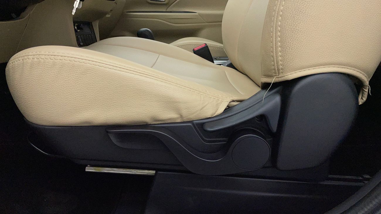 ميتسوبيشي آوتلاندر GLS MID 3 | بدون دفعة مقدمة | اختبار قيادة مجاني للمنزل