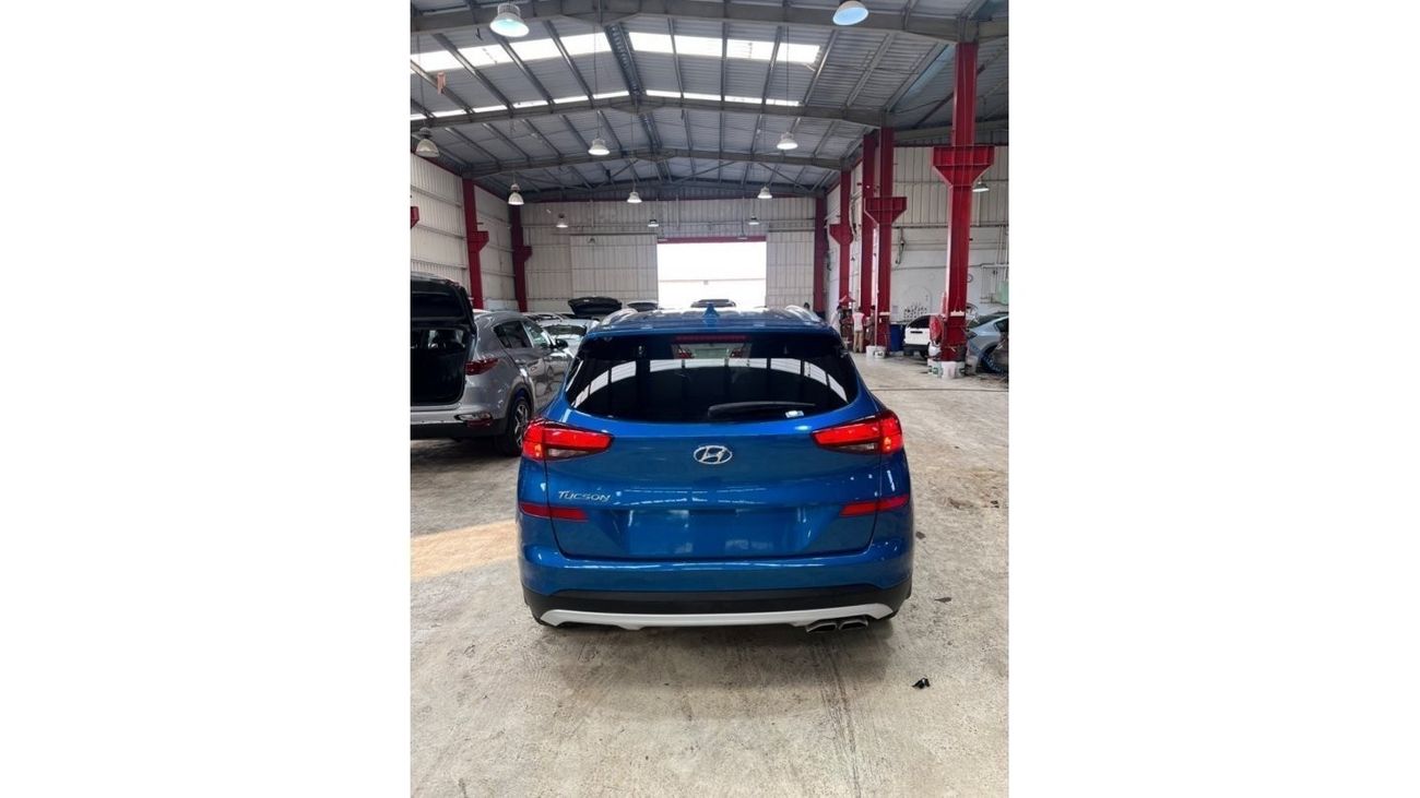 Hyundai Tucson GLS Plus PUSH START WITH LOW MEALIGE