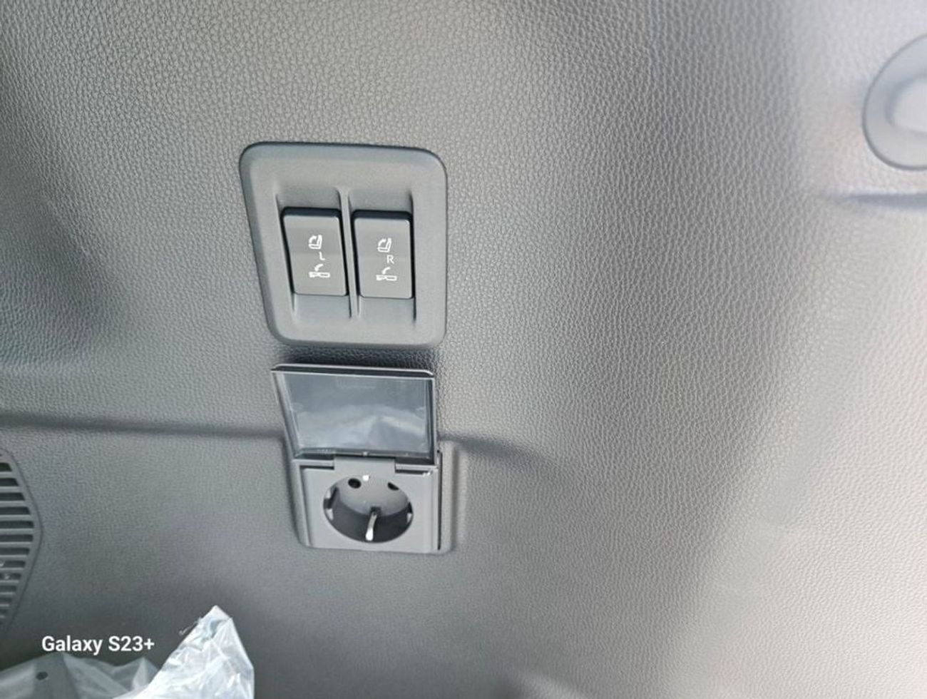 Toyota Prado TOYOTA PRADO LC250 2.4L PETROL WITHOUT SUNROOF