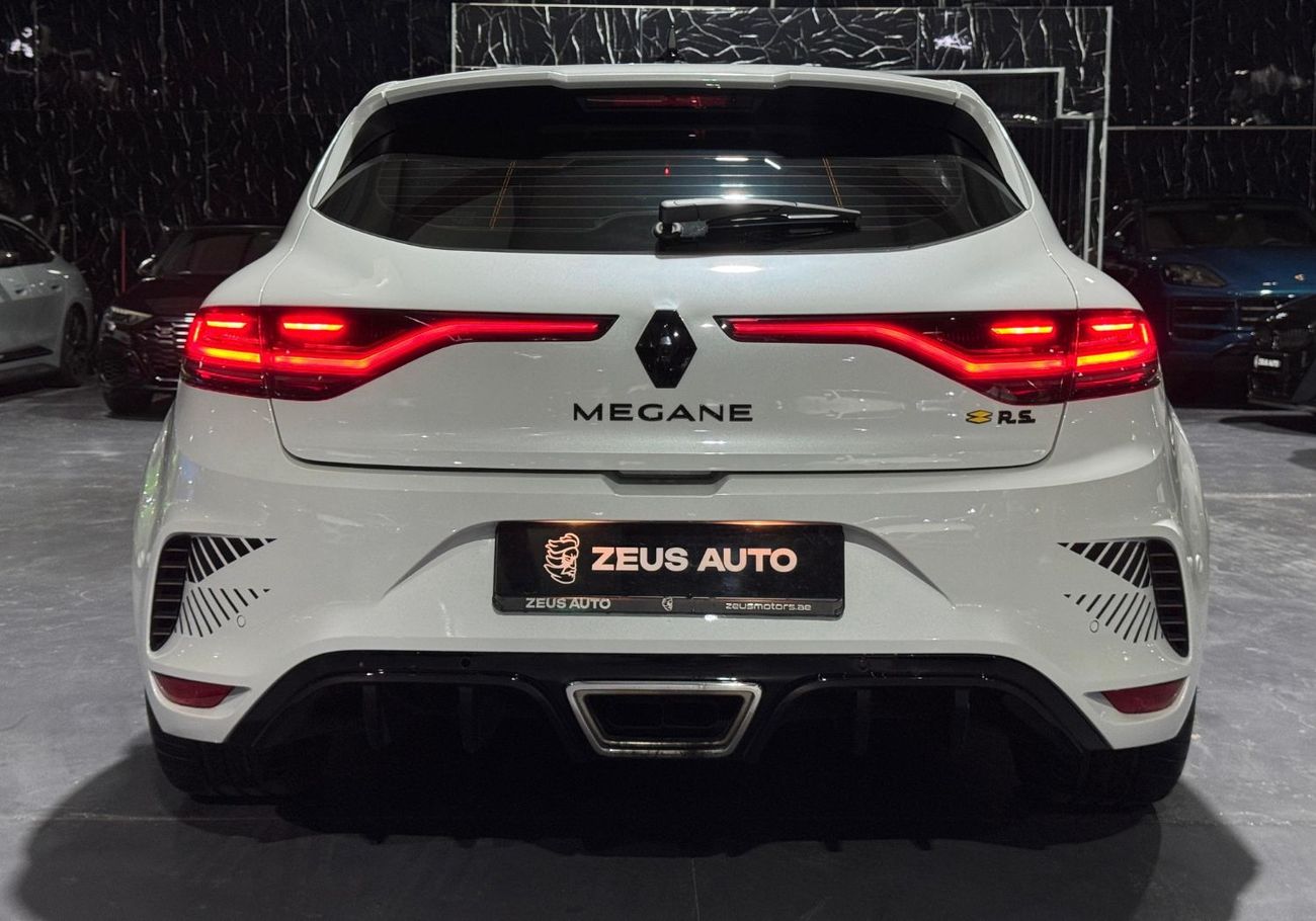 رينو ميجان RS I4 (300HP) 2024 Renault Megane, Sep 2027 Renault Warranty, Full Renault Service History, Very Low