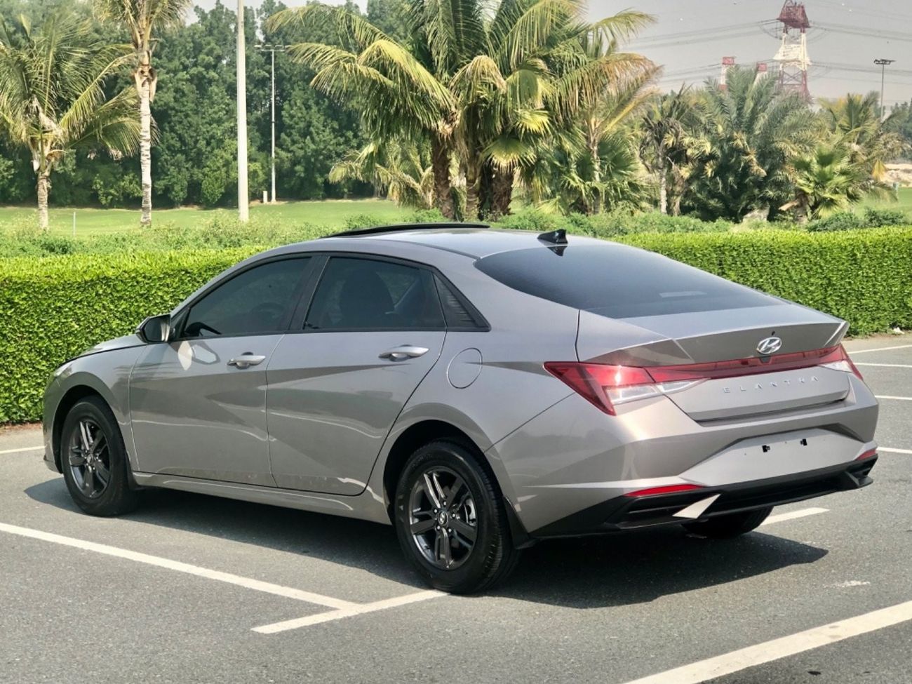 هيونداي إلانترا Hyundai Elentra ( 2.0L) 2023 Sunroof Original paint