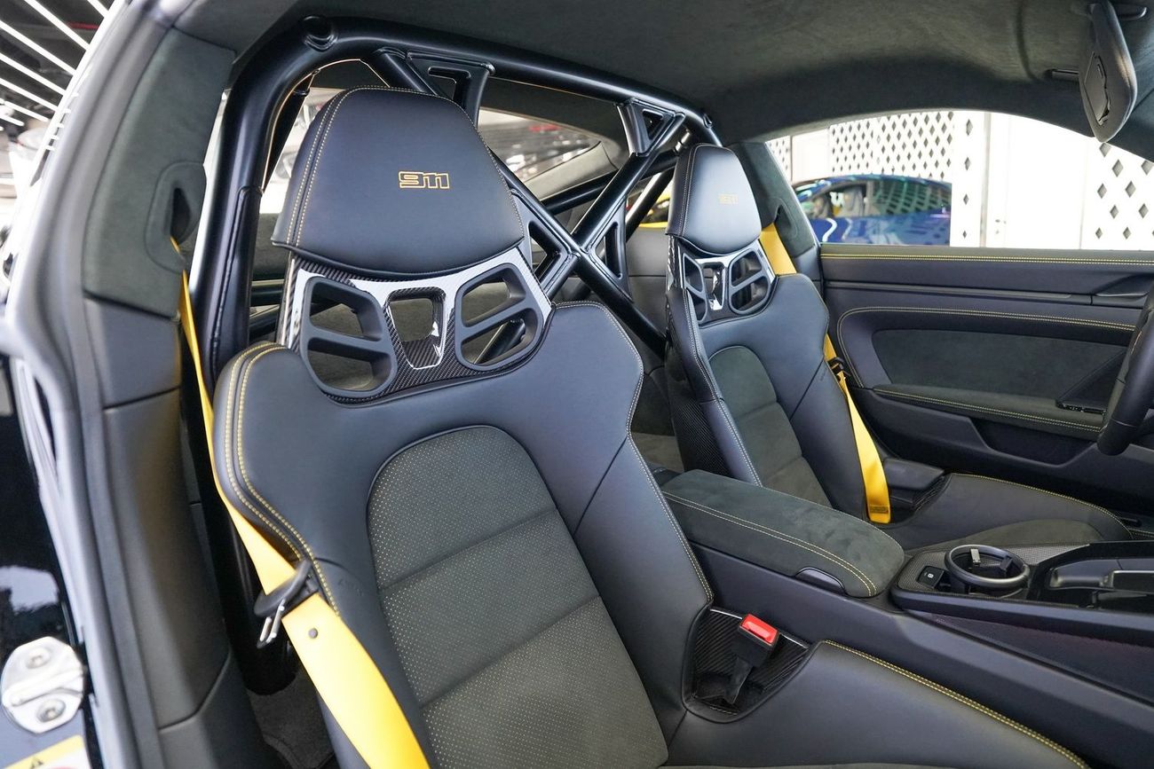 Porsche 911 Dakar 3.0L (475 HP) Coupe