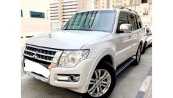 ميتسوبيشي باجيرو GCC 3.8L TOP LEATHER SUNROOF NAVIGATION