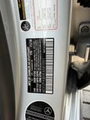 Mercedes-Benz E300 Premium 2.0L