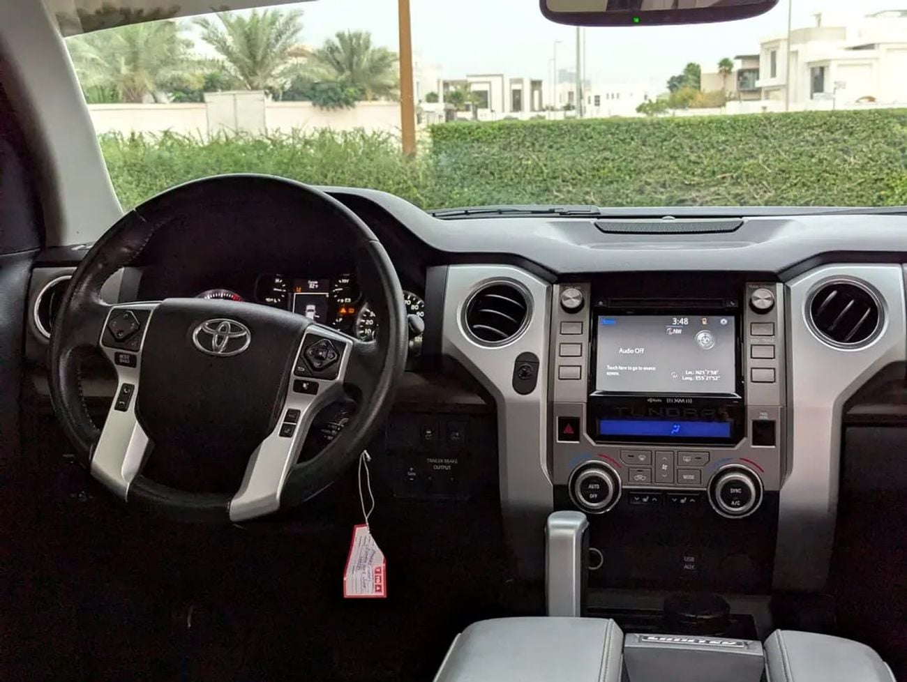 Toyota Tundra CrewMax Limited | 5.7L i-Force V8 | Full Size Luxury Pickup