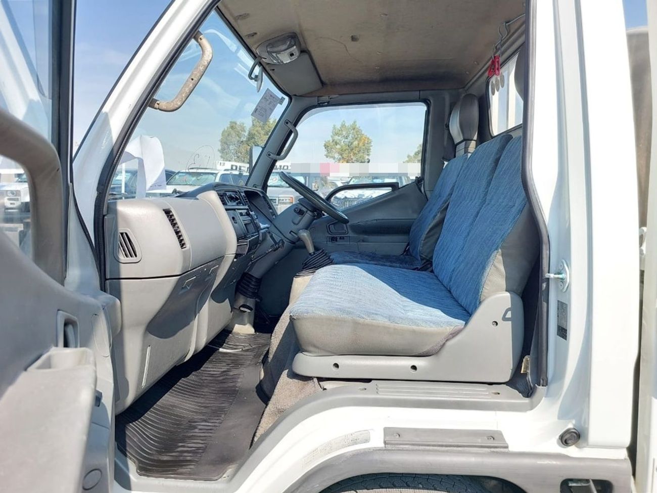 ميتسوبيشي فوسو كانتير MITSUBISHI CANTER TRUCK RHD 1994 MODEL 4.5 L DIESEL MANUAL(PM00202)