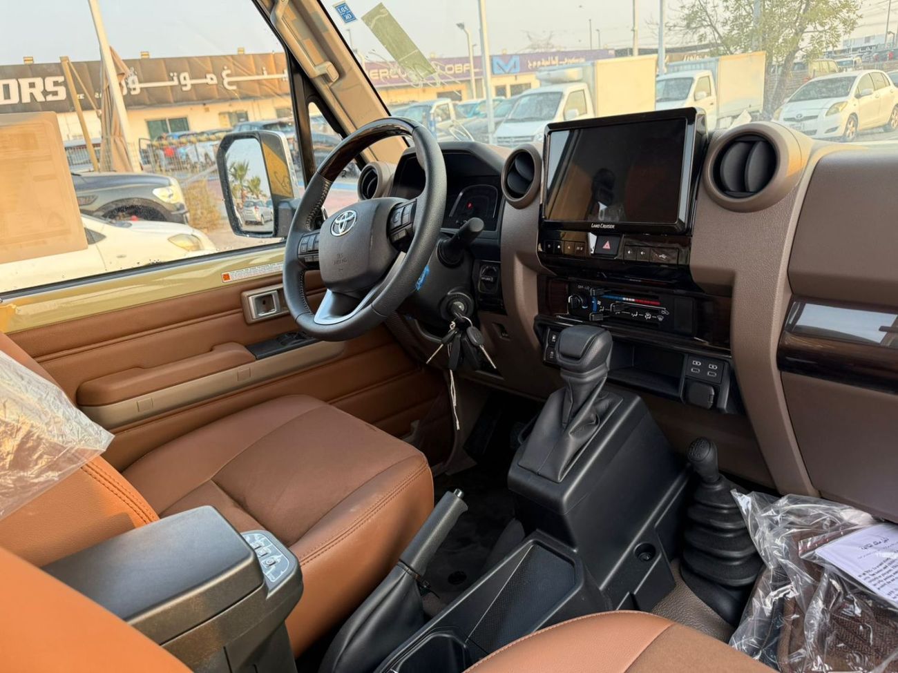 تويوتا لاند كروزر بيك آب TOYOTA LC79 PICKUP S/C 2.8L DIESEL A/T FULL OPTION 2025 MODEL