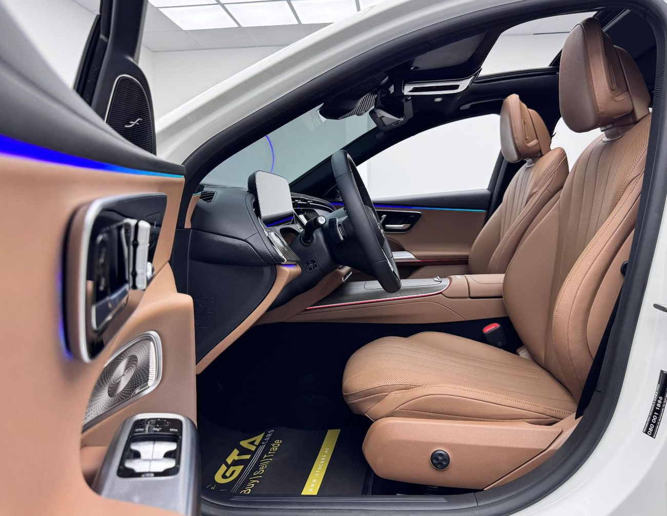 Mercedes-Benz E 450 2024 Mercedes Benz E450 4MATIC, Warranty, Fully Loaded, Very Low Km, Excellent Condition