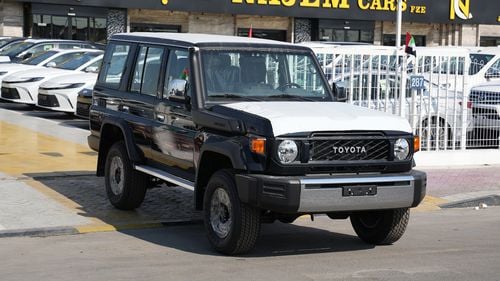 تويوتا لاند كروزر بيك آب تويوتا لاند كروزر هارتوب 5 ابواب 4.0 اسود جير عادي موديل 2025