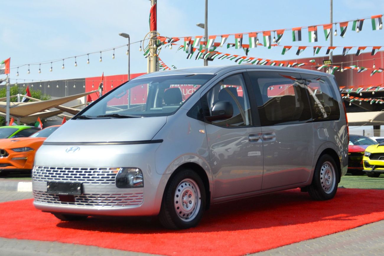 Hyundai Staria DIESEL 11 SEATS