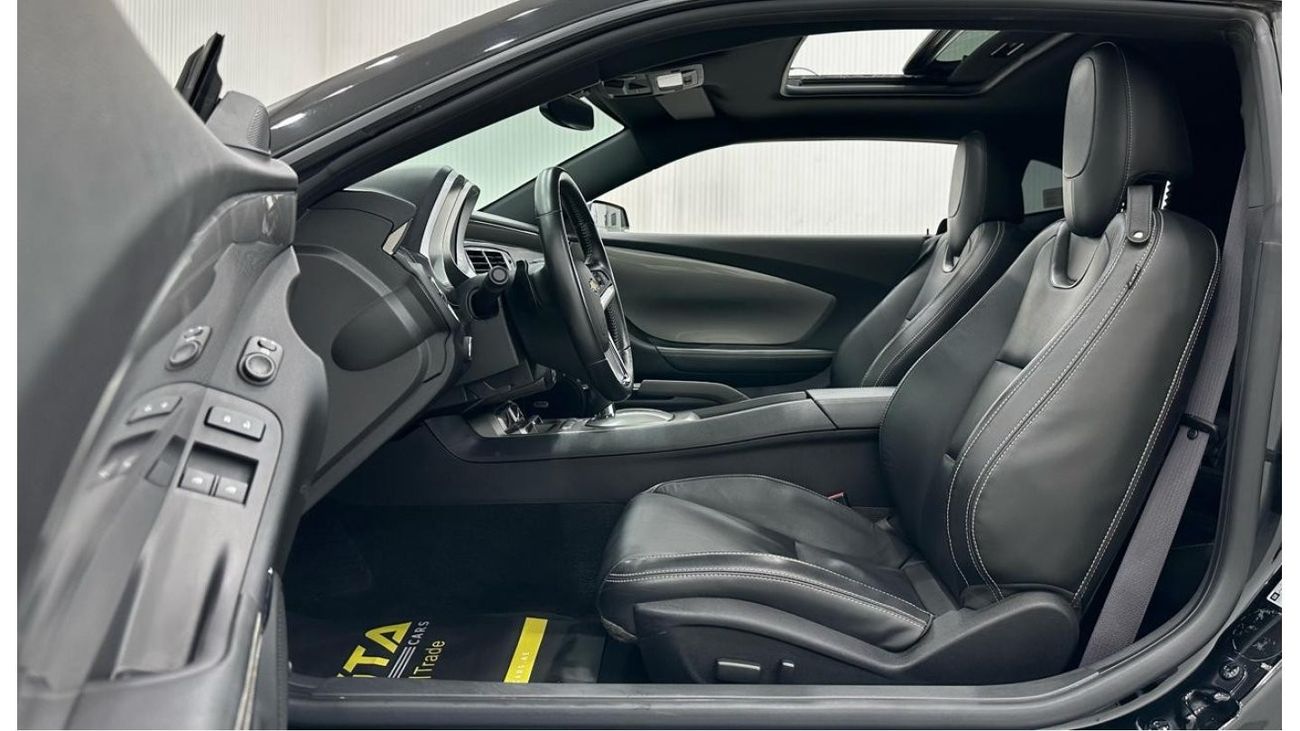 Chevrolet Camaro 2014 Chevrolet Camaro RS V6, Service History, Very Low Kms, Excellent Condition, GCC