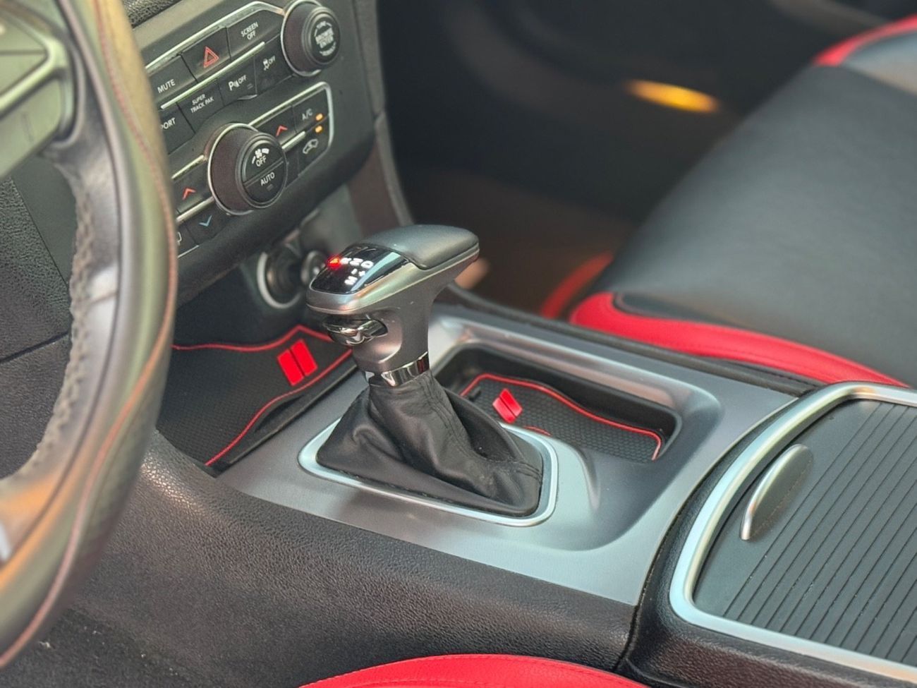 دودج تشارجر R/T Mid 5.7L