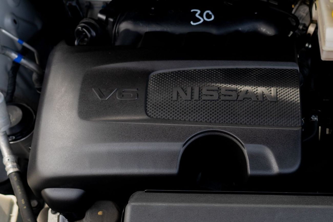 Nissan Pathfinder SV 3.5L AWD (7 Seater)