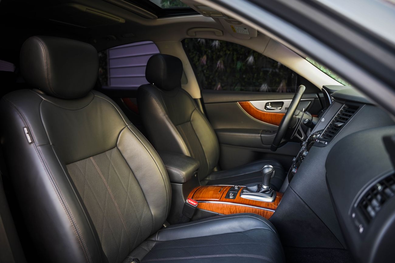 Infiniti QX70 | 2,348 P.M  | 0% Downpayment | Excellent Condition!