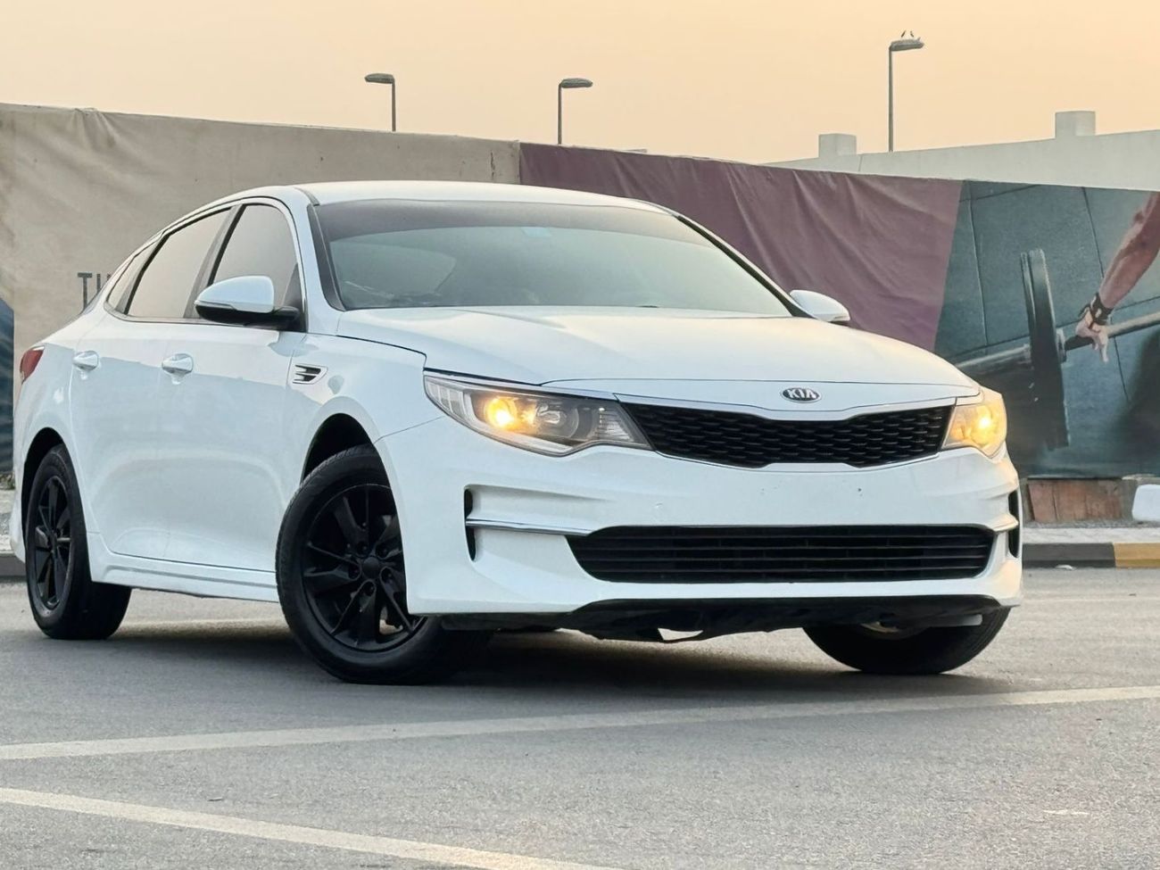 Kia Optima EX 2.4L (185 HP) perfect inside & outside