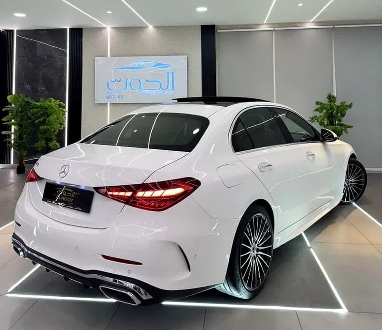 Mercedes-Benz C 200 Premium 2.0L