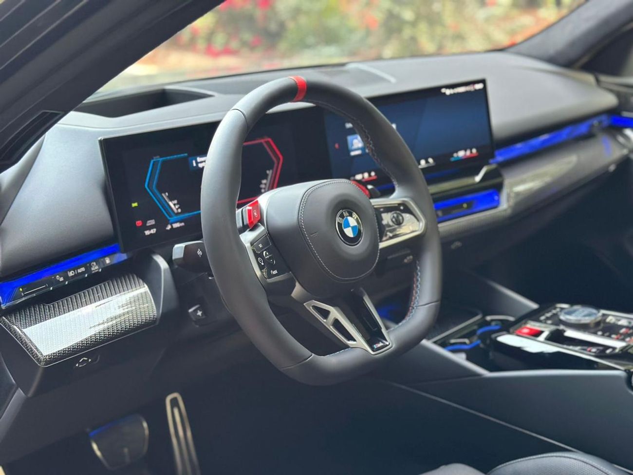 BMW M5 2025 BMW M5 | 4.4L V8 Twin-Turbo | 717 HP | Plug-in Hybrid | Dark Navy Blue | 13000 KM | Like New