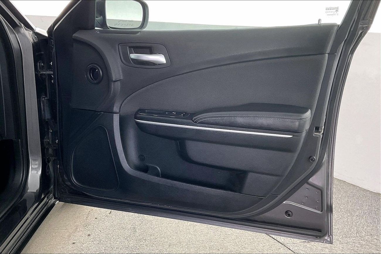 Dodge Charger SXT / SE | National Day Celebration | Guaranteed Warranty | 0 Down Payment