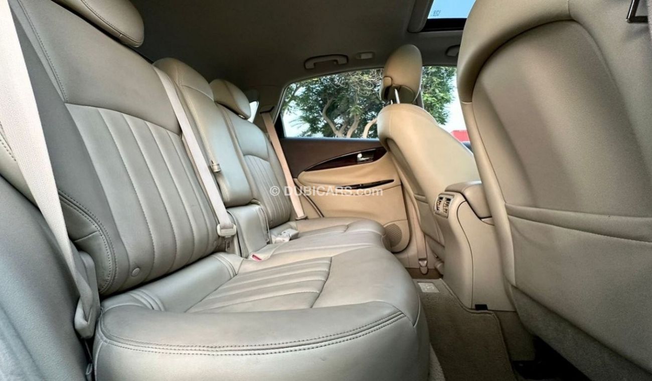 Infiniti QX50 Excellence clean car, fully loaded.