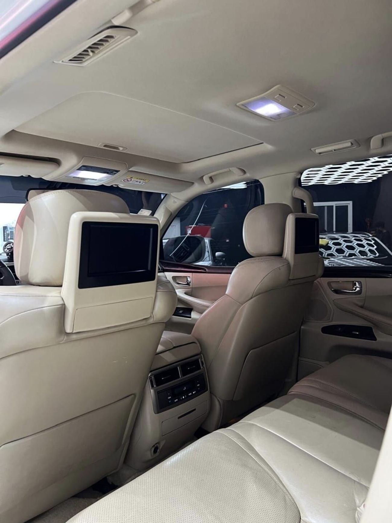 Lexus LX570 PLATINUM