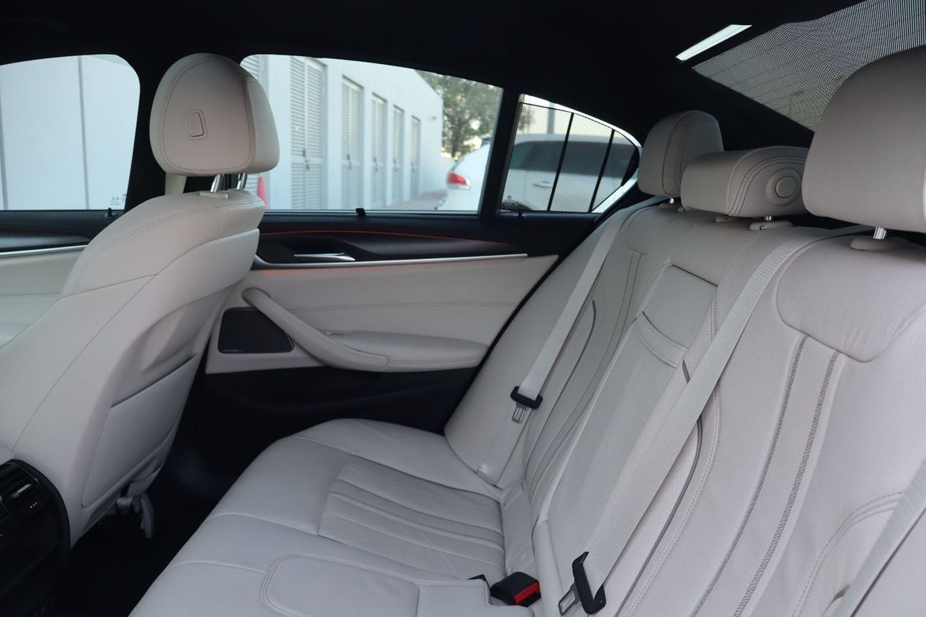 بي أم دبليو 530i M SPORT