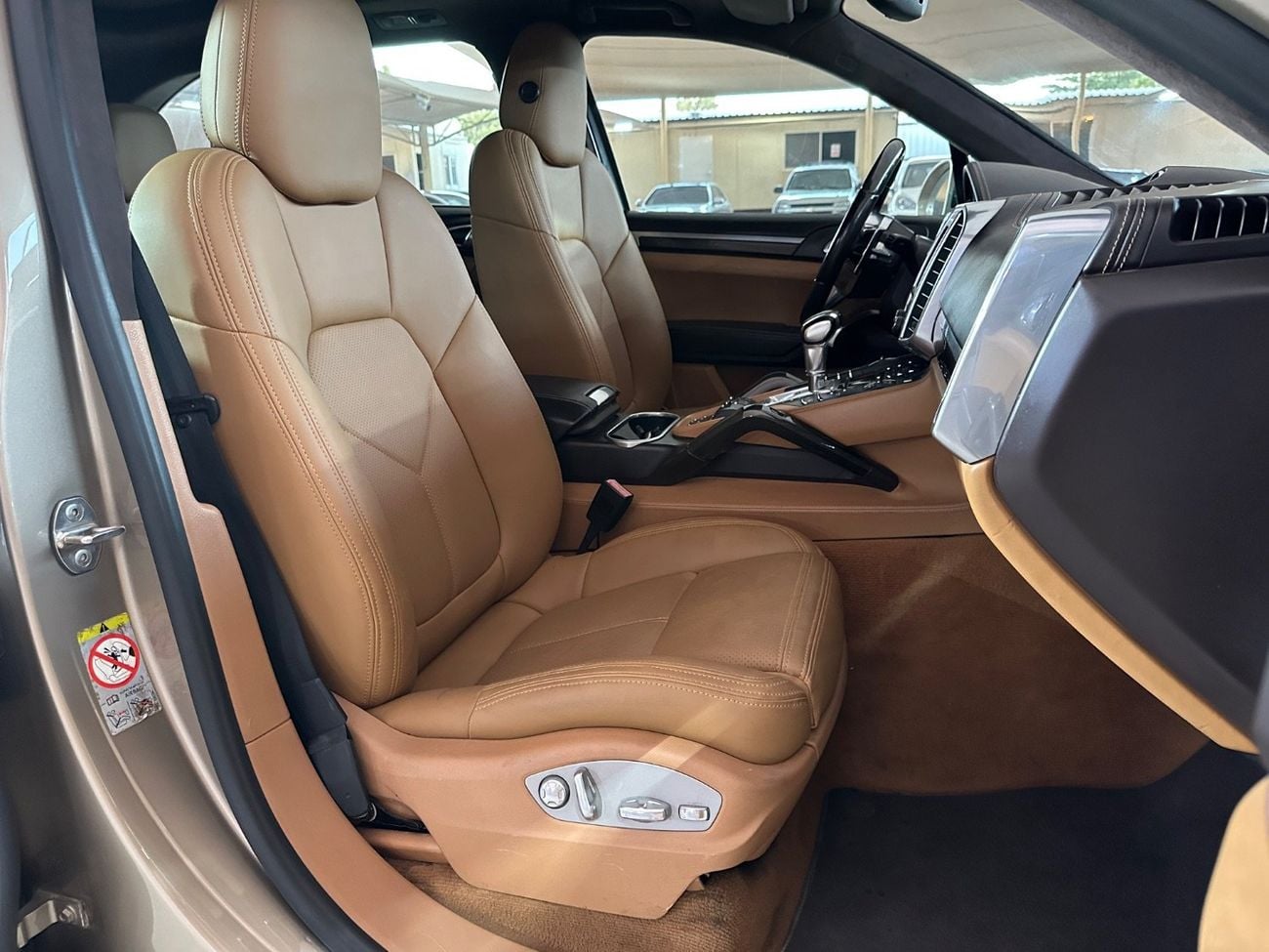 Porsche Cayenne PORSCHE CAYENNE TURBO 2015 | PANORAMIC ROOF | SPORTS CHRONO PACKAGE | FULL CARBON INTERIOR PACKAGE