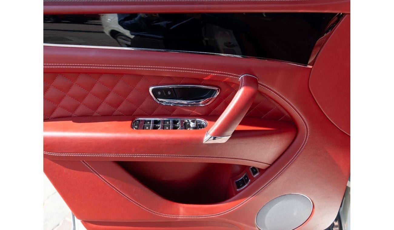 بنتلي بينتايجا W12 Mulliner