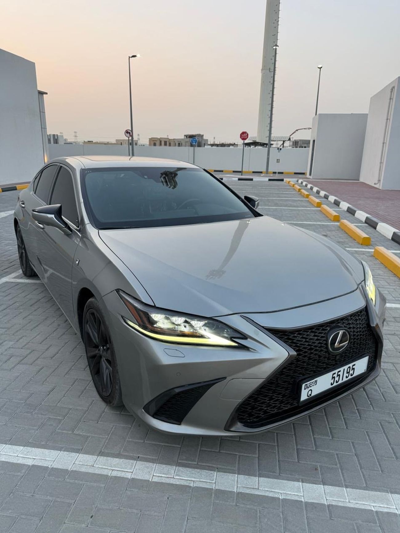 لكزس ES 350 F-Sport 3.5L