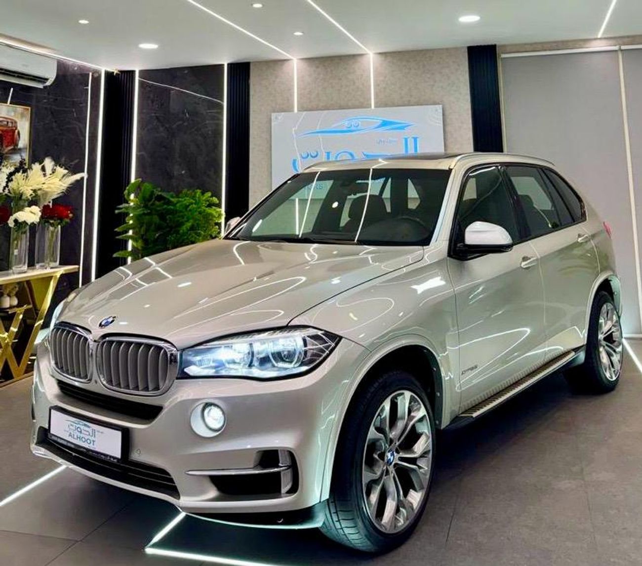 BMW X5 50i Luxury 4.4L (5 Seater) BEST BMW X5 XDRIVE50i || GCC SPECS || ACCIDENT FREE || SINGLE OWNER || FU