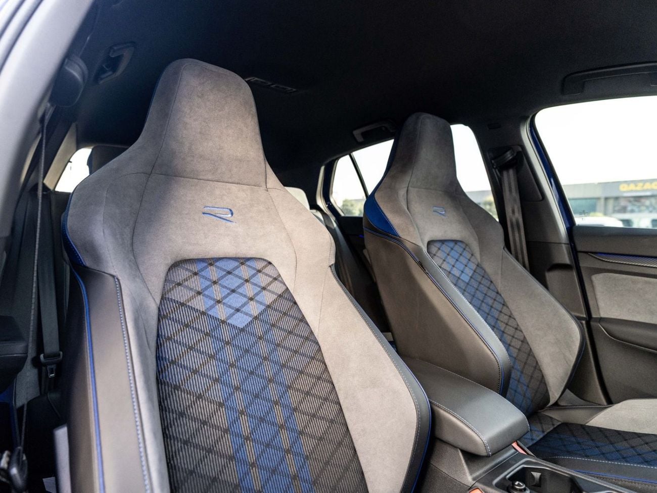 Volkswagen Golf R - PERFORMANCE
