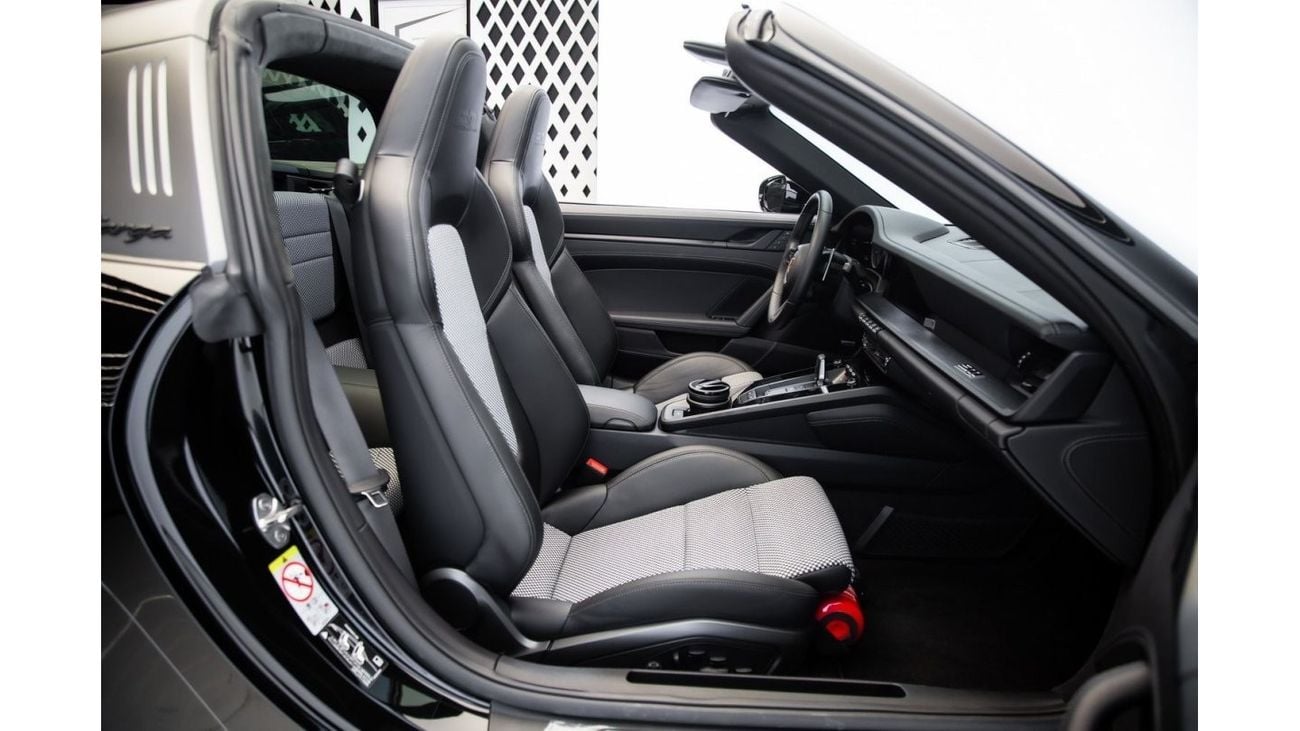 Porsche 911 GTS 50TH ANNIVERSARY | WARRANTY JUN 2025