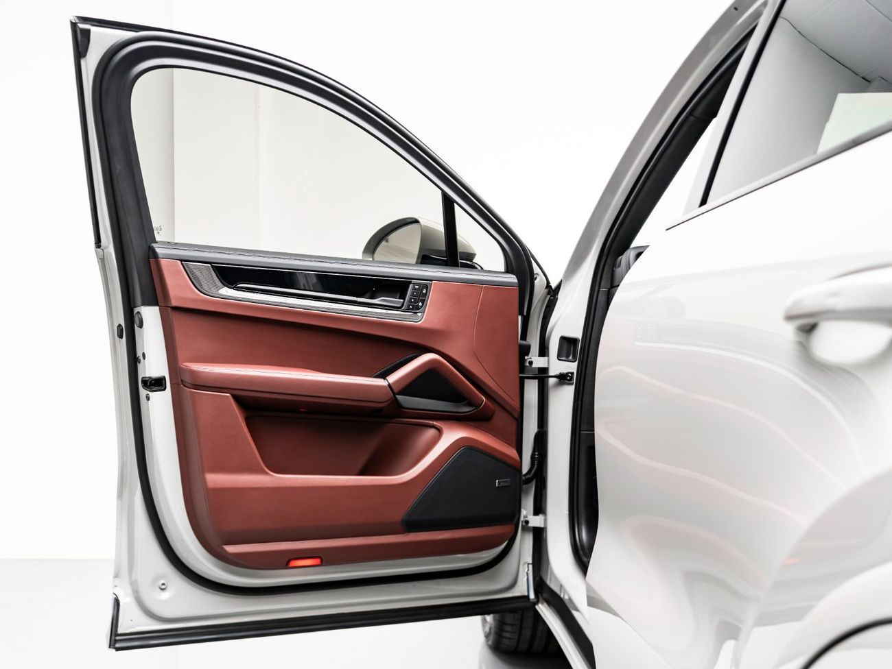 Porsche Cayenne 2025 Porsche Cayenne GTS Coupe, 2027 Porsche Warranty, Very Low KMs, GCC