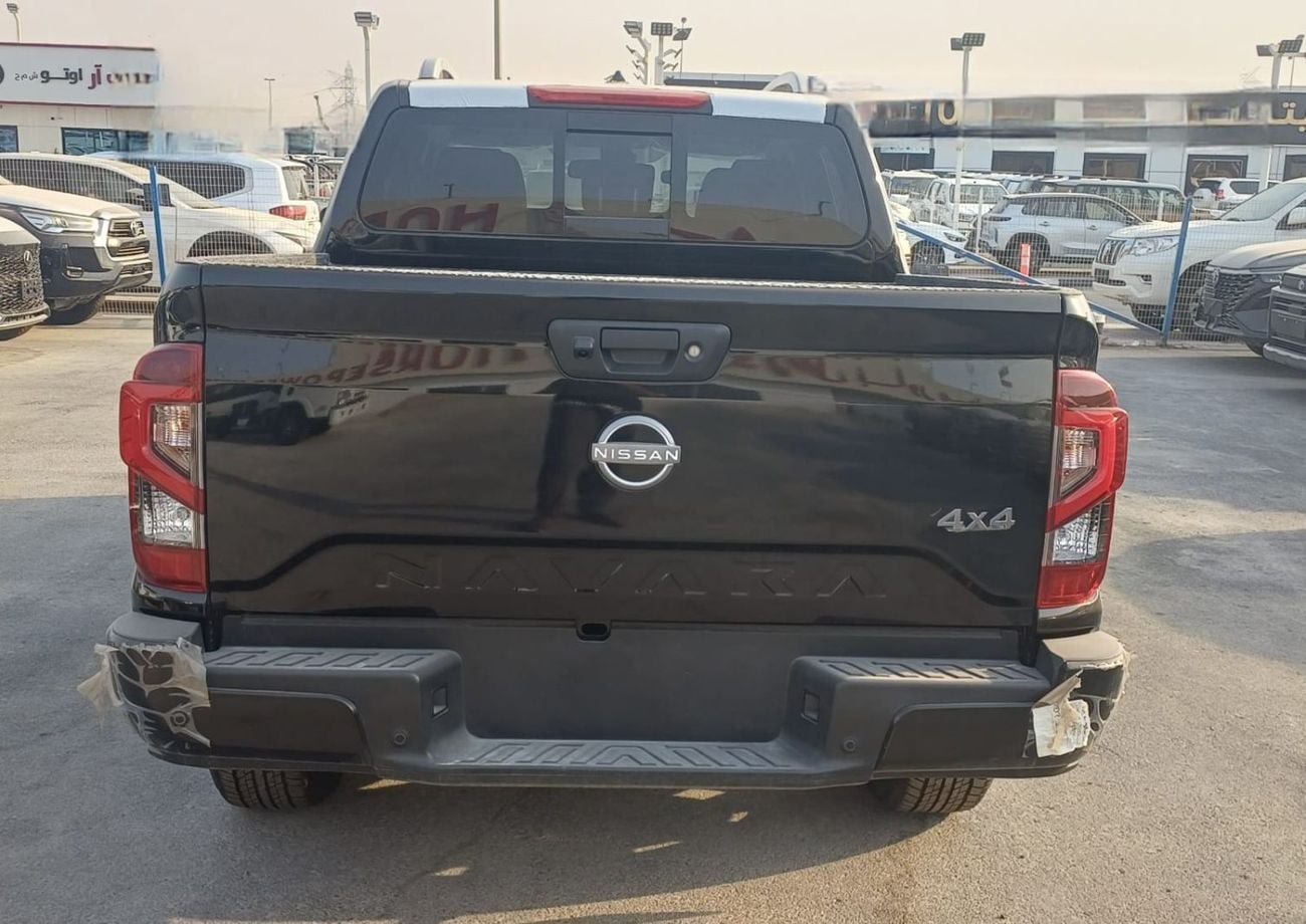 نيسان نافارا