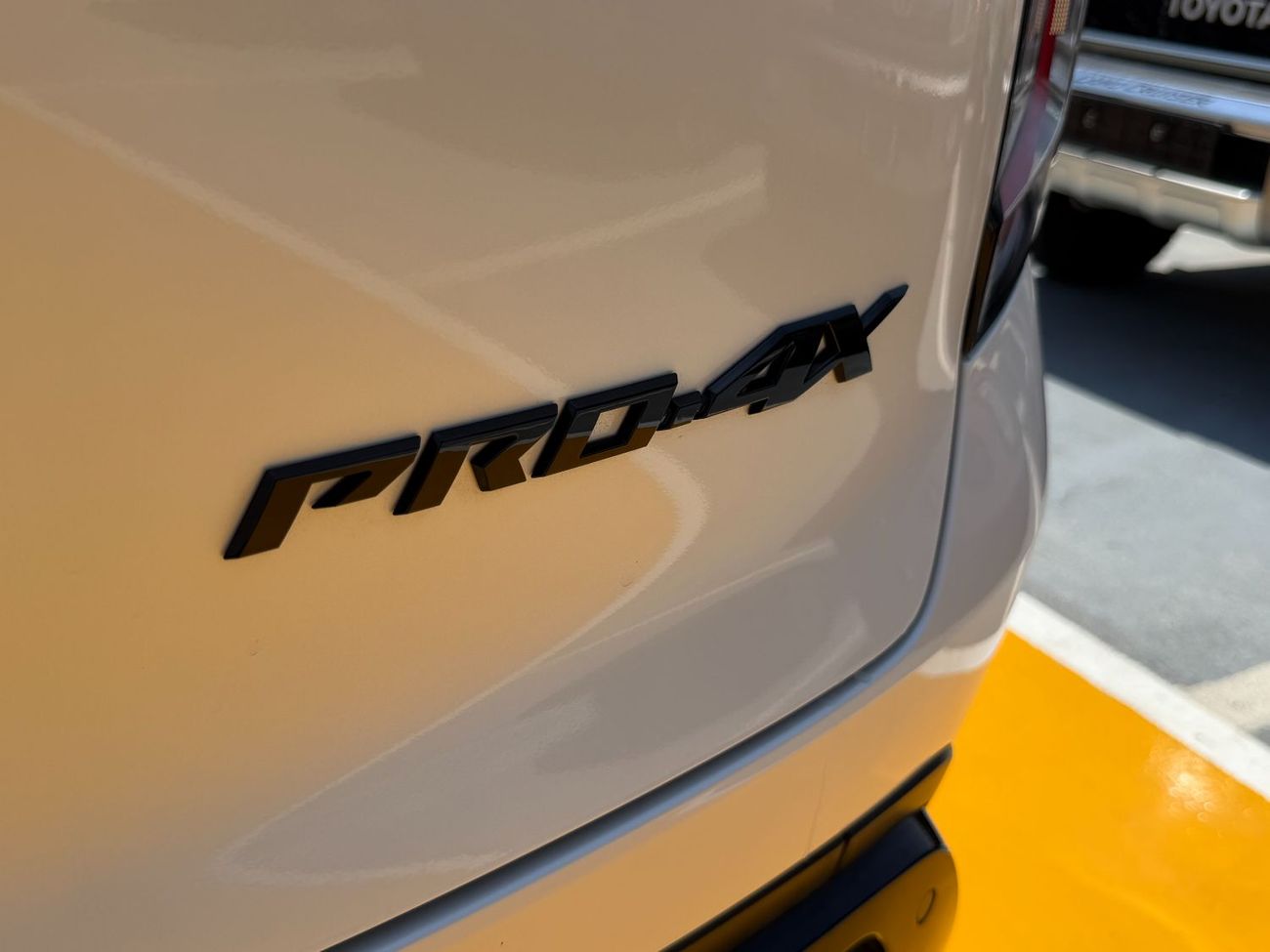 نيسان باترول PRO 4X