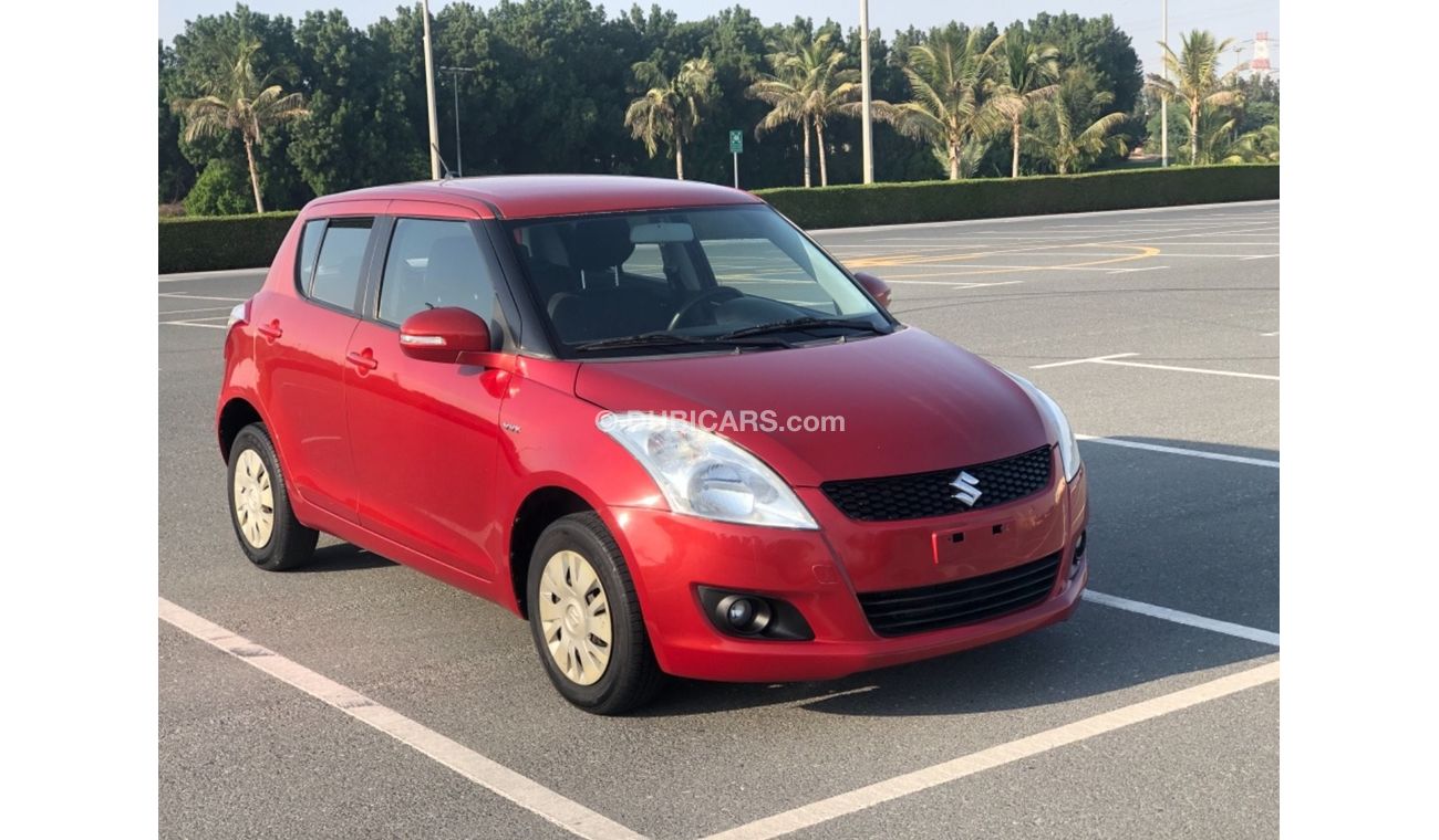 سوزوكي سويفت موديل 2015 خليجي حاله ممتازه من الداخل والخارج