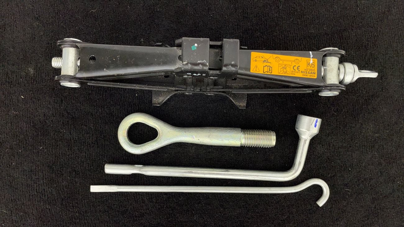 Nissan Sunny SV 1.5 | Zero Down Payment | Free Home Test Drive