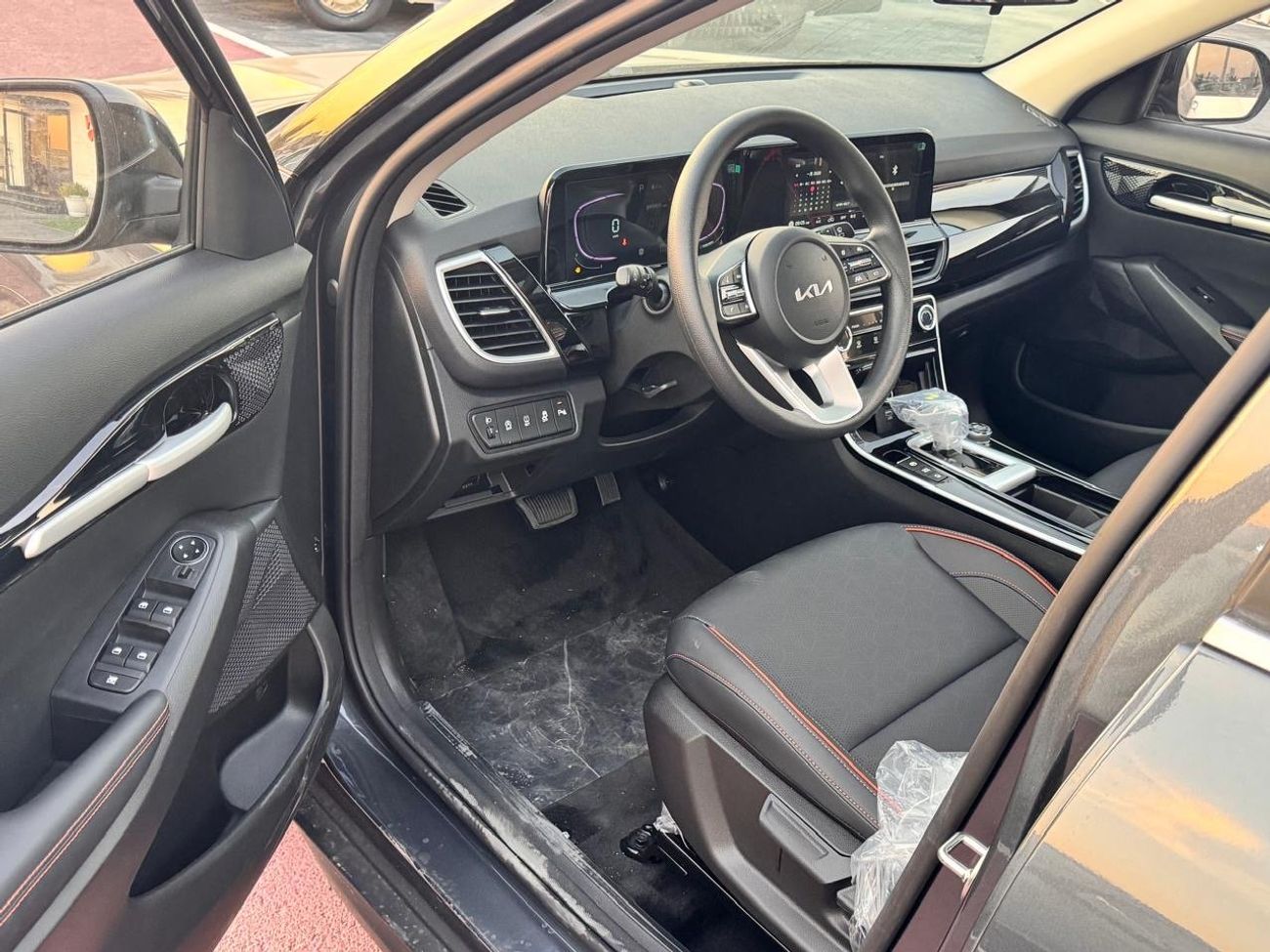 Kia Seltos 1.5 L , china spec , full option