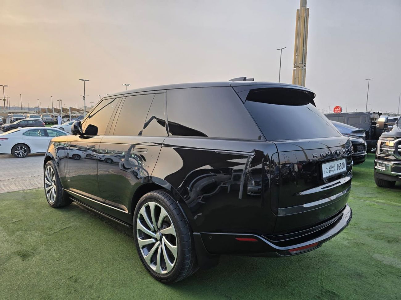 Land Rover Range Rover SE P530 4.4L LAND ROVER RANGE ROVER SE P530 2023 8 CYLINDER ENGINE 4.4L AMERICAN clean title without