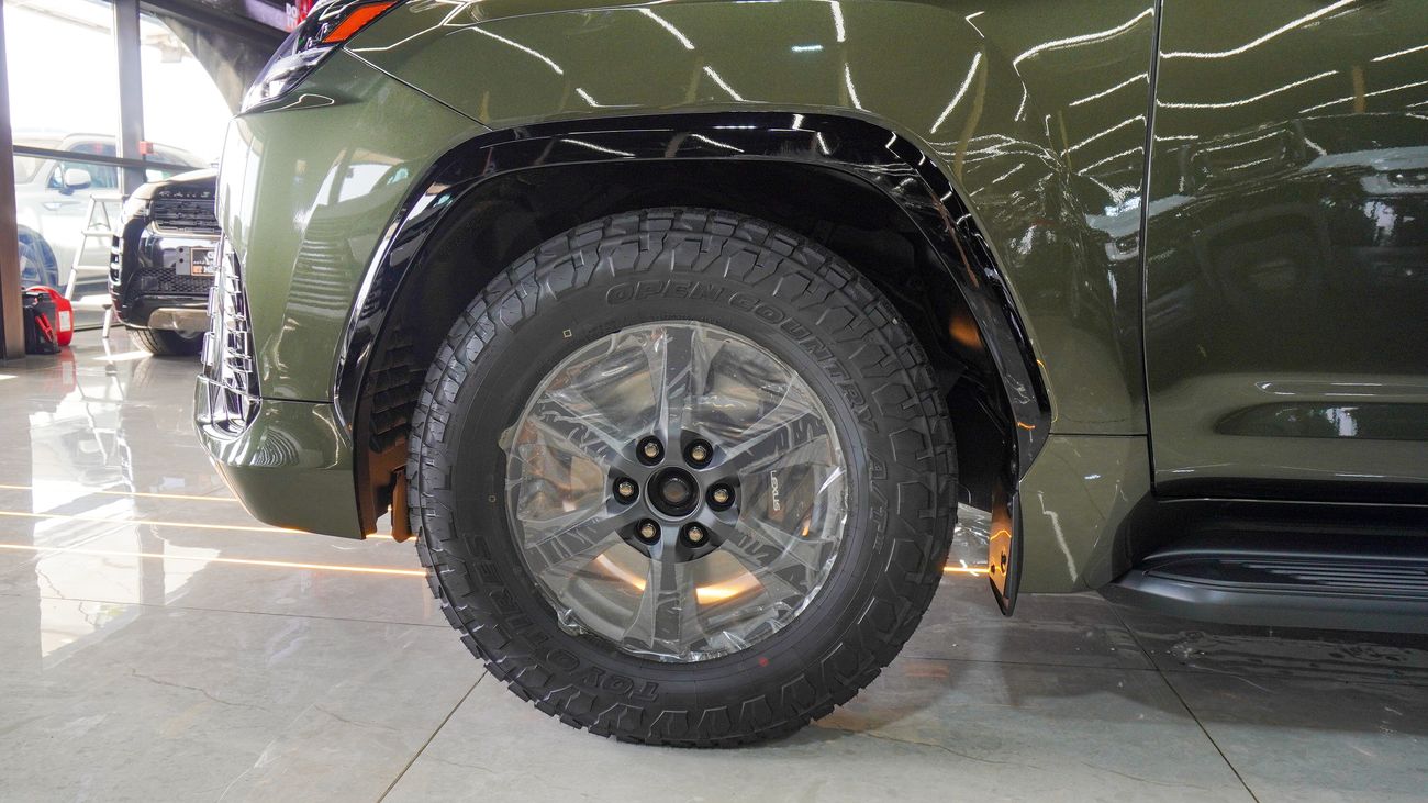 لكزس LX 600 3.5L V6