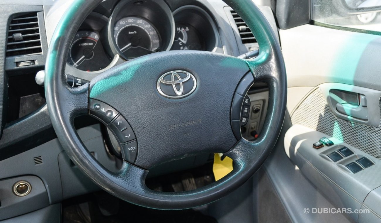 Toyota Hilux 3.0 D-4D Diesel M/T Right Hand