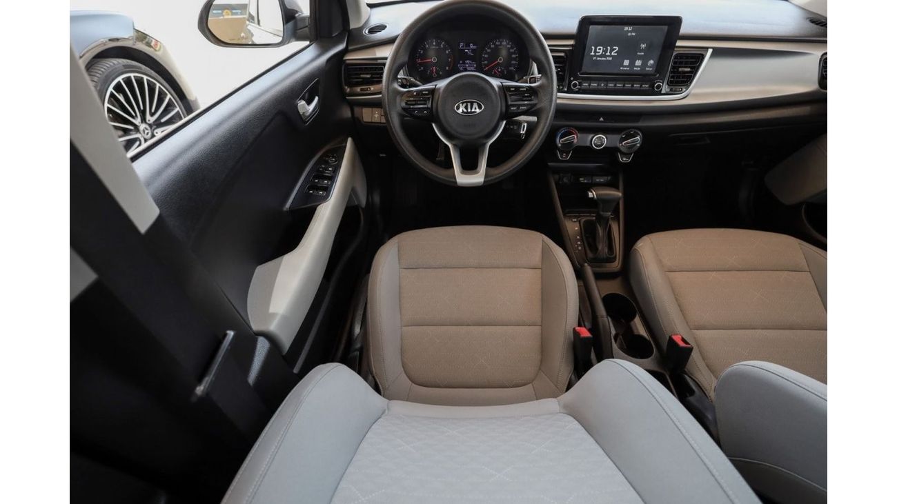 Kia Rio Kia Rio 2021 GCC under Agency Warranty with Flexible Down-Payment.
