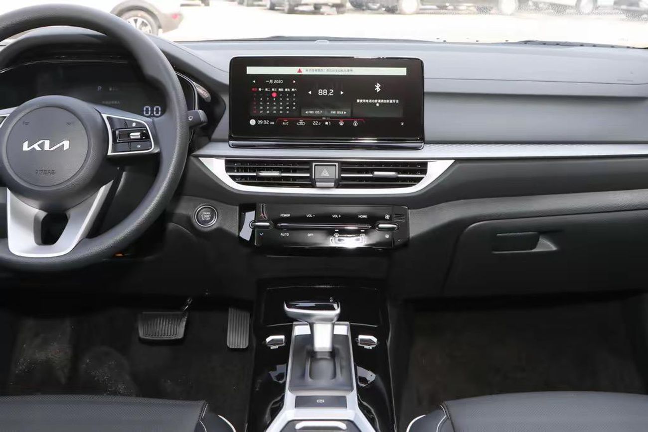 Kia K3 KIA K3 1.5LCVT comfort Premium Edition 2025