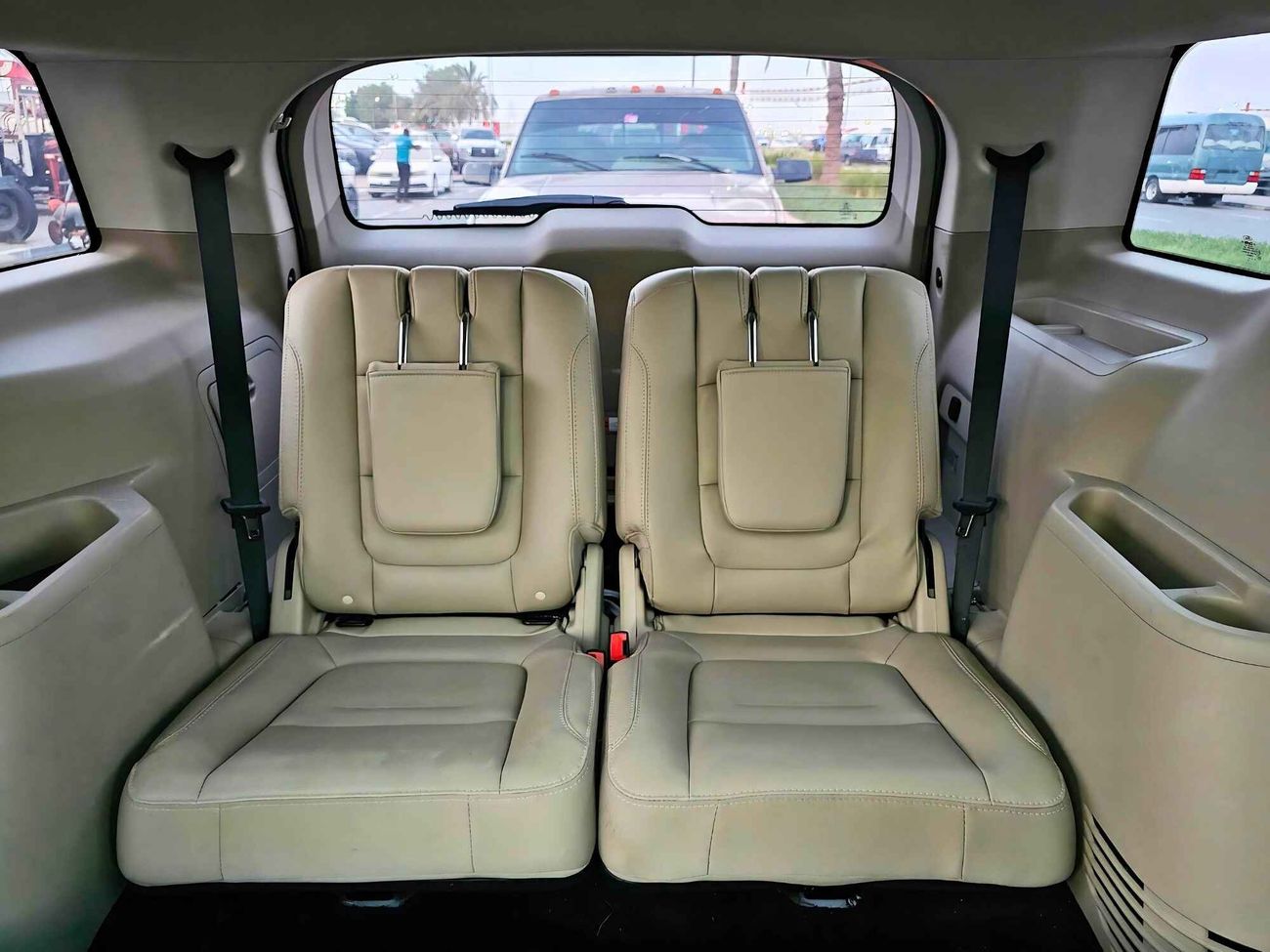 Ford Explorer XLT GCC/AWD/DUAL SUNROOF/LEATHER ELECTRIC SEATS/NAVIGATION/ FSH/ORG KMS/ORG PAINT/1033 MONTH/LOT#823