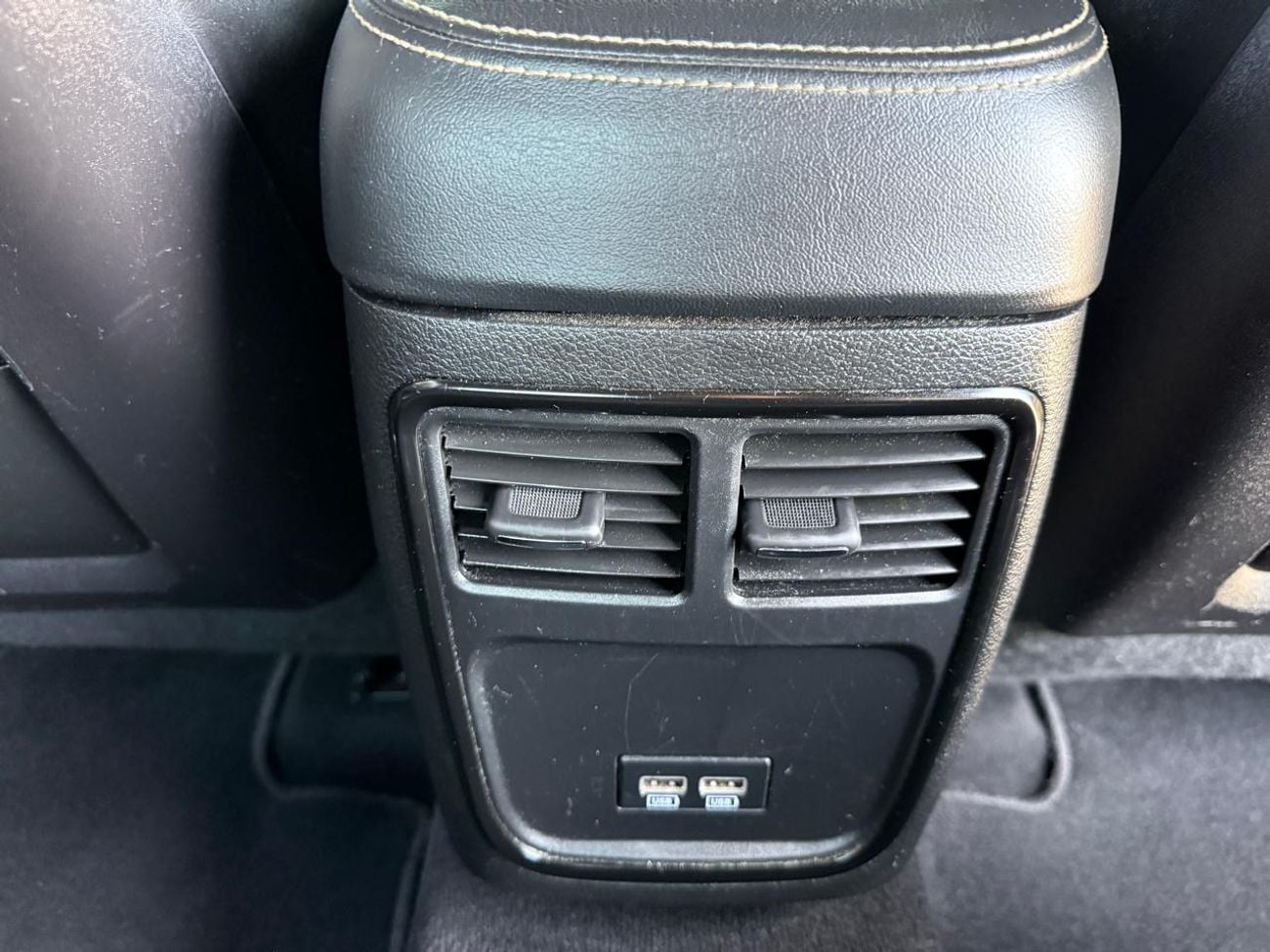 كرايسلر 300C PLUS